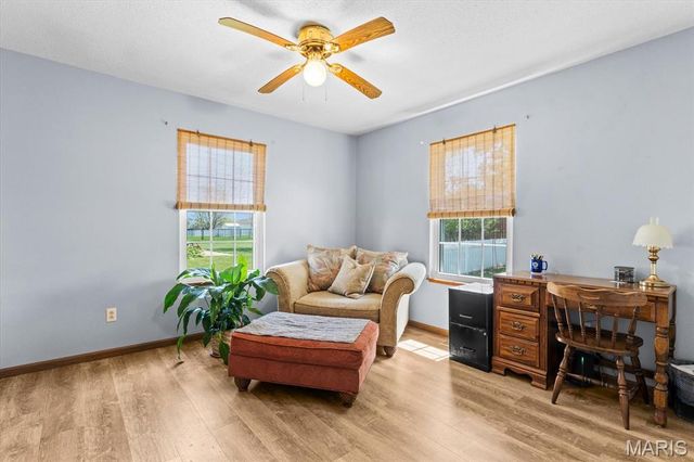 120 E Hunters Ridge, Valmeyer, IL 62295