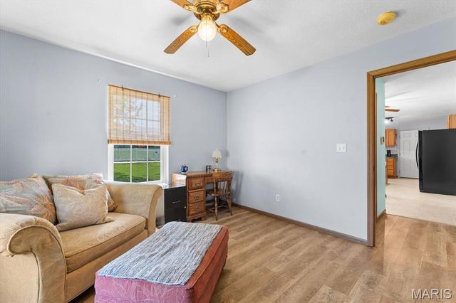 120 E Hunters Ridge, Valmeyer, IL 62295