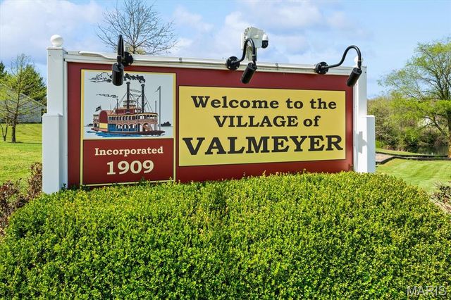 120 E Hunters Ridge, Valmeyer, IL 62295
