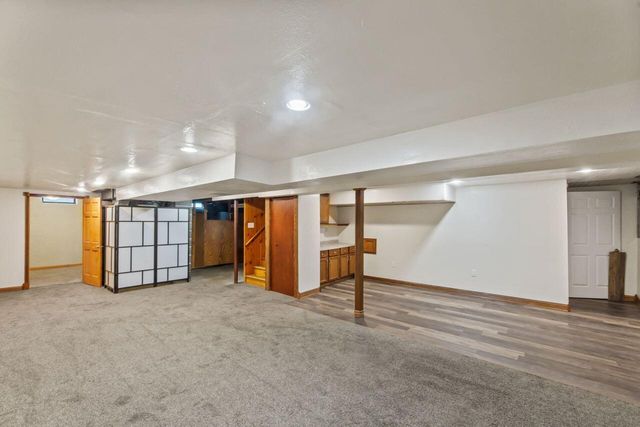 1020 Lilac LANE, Pewaukee, WI 53072