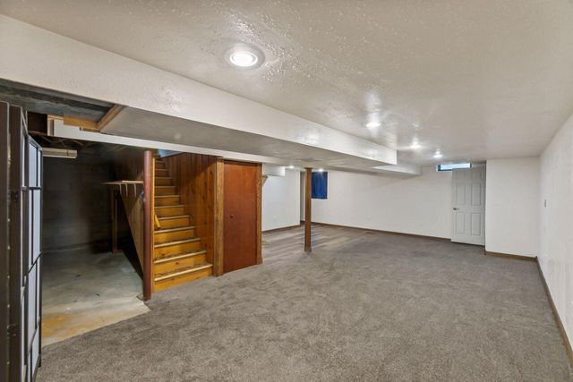 1020 Lilac LANE, Pewaukee, WI 53072