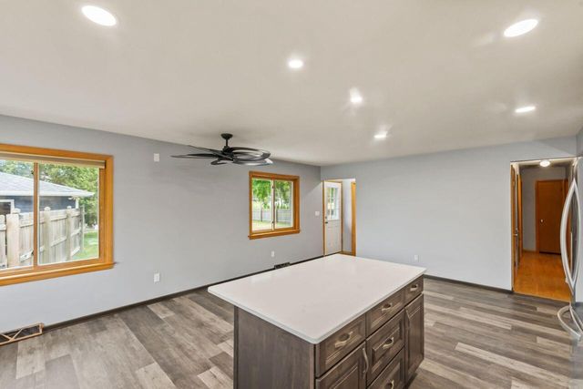 1020 Lilac LANE, Pewaukee, WI 53072