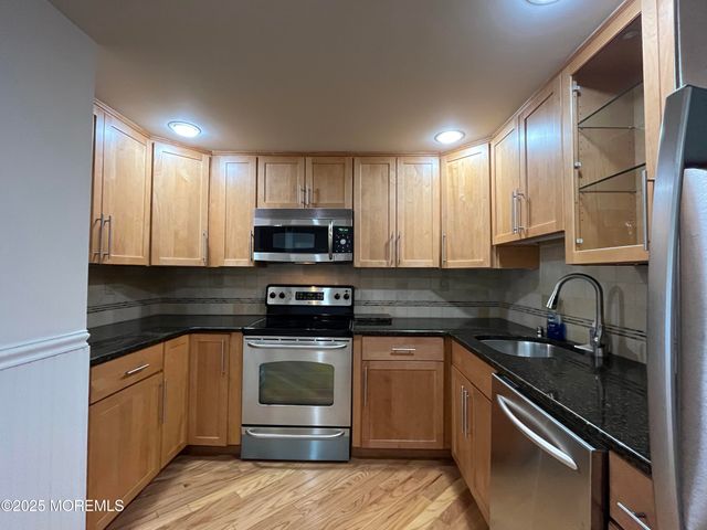 1 Channel Drive 1608, Monmouth Beach, NJ 07750