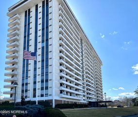 1 Channel Drive 1608, Monmouth Beach, NJ 07750