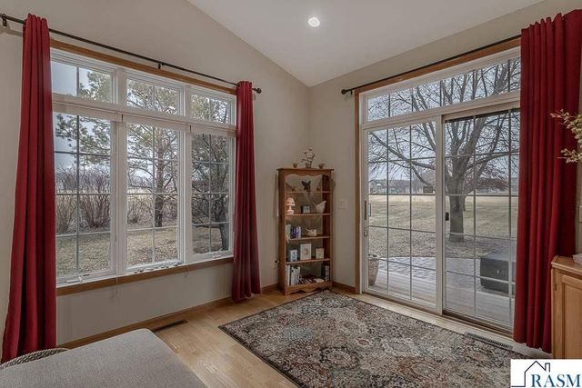 2142 Arlington Lane, North Mankato, MN 56003