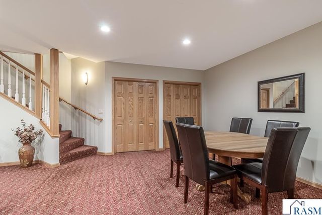 2142 Arlington Lane, North Mankato, MN 56003