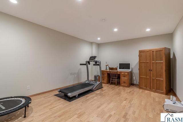 2142 Arlington Lane, North Mankato, MN 56003