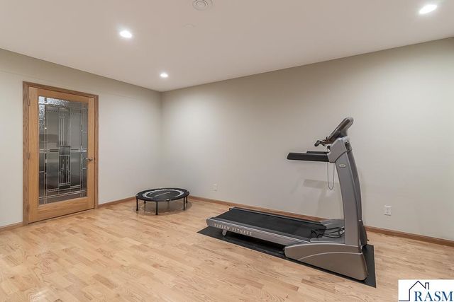 2142 Arlington Lane, North Mankato, MN 56003