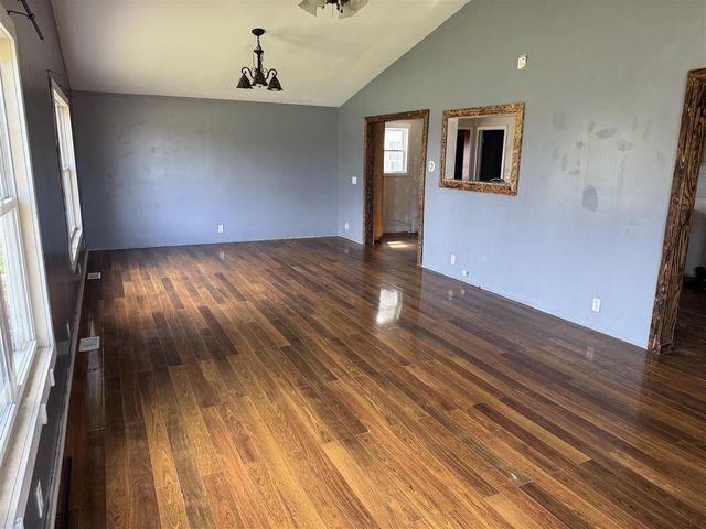 13512 S 42nd Street, Vicksburg, MI 49097