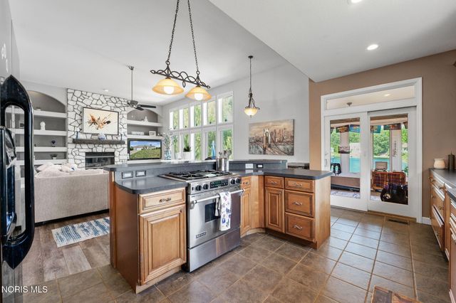 7418 Blue Spruce Court, Toledo, OH 43615