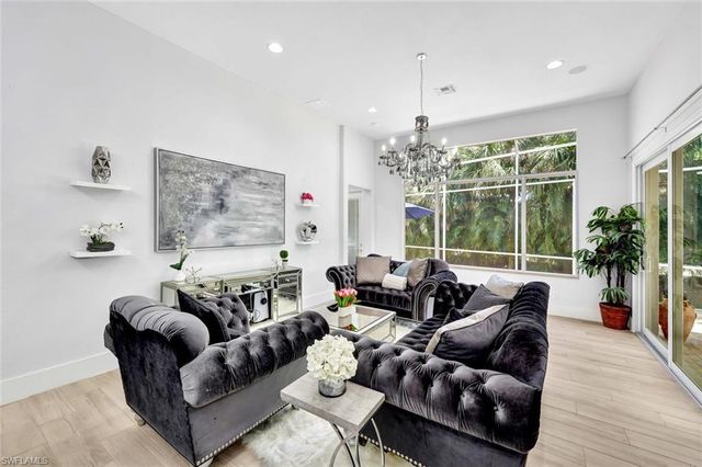 8910 Paseo De Valencia ST, Fort Myers, FL 33908