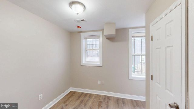 1211 18TH PL NE, Washington, DC 20002