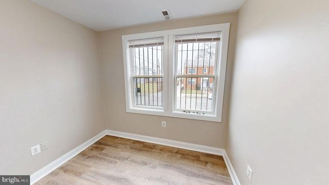 1211 18TH PL NE, Washington, DC 20002