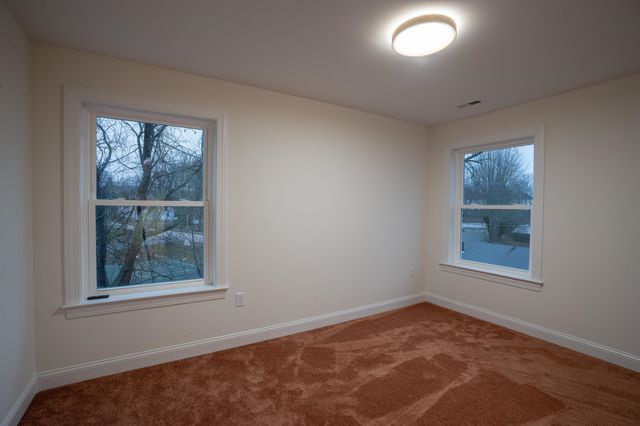 106 LOCK Street, Nashua, NH 03064