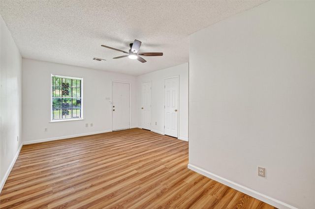 7426 Miley Street, Houston, TX 77028