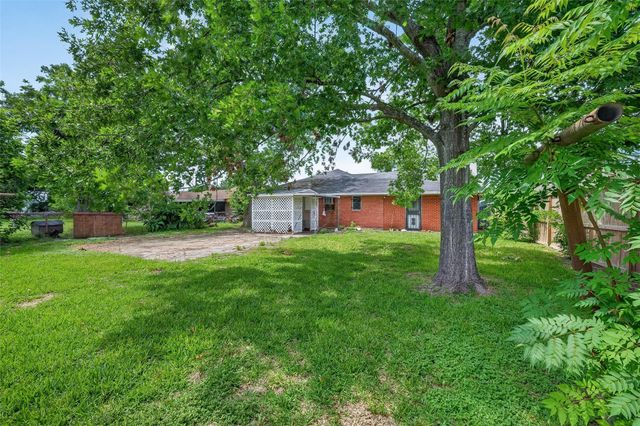 7426 Miley Street, Houston, TX 77028