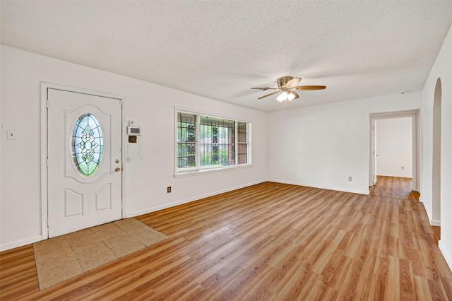 7426 Miley Street, Houston, TX 77028