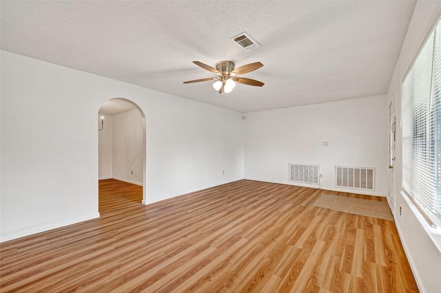 7426 Miley Street, Houston, TX 77028