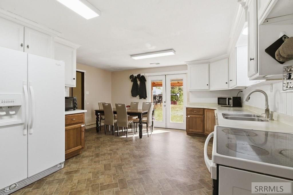 Image 14 of property listing at 7700 S 400 W, Rexburg, ID 83440