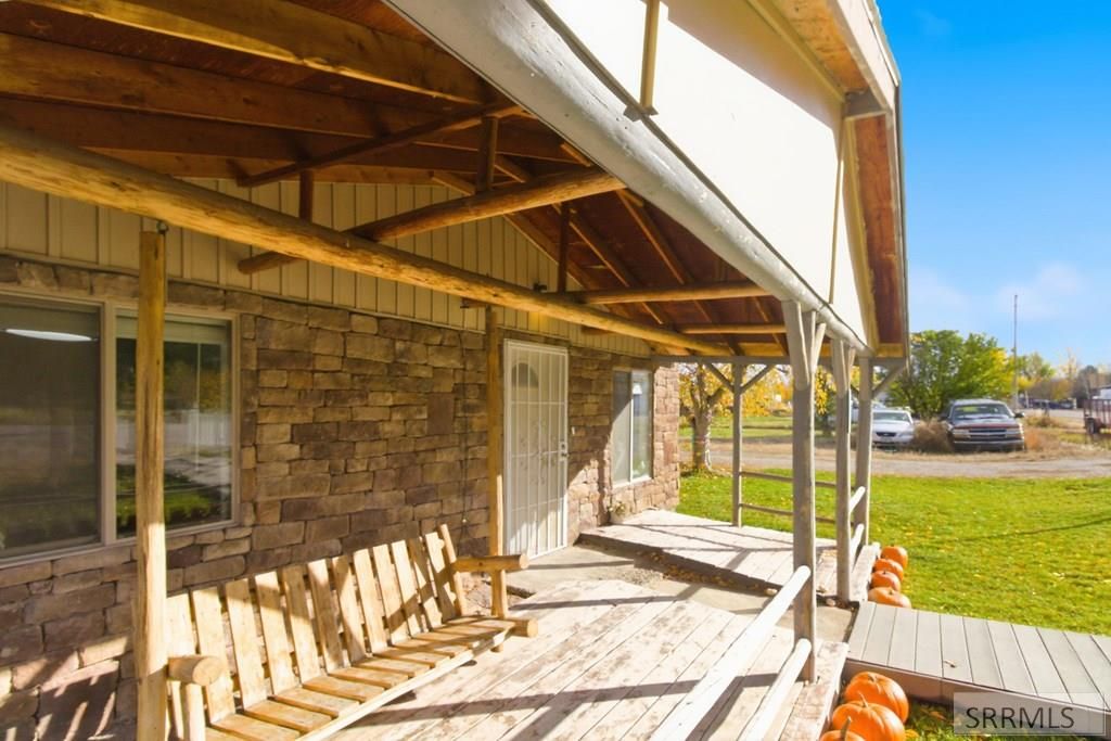 Image 4 of property listing at 7700 S 400 W, Rexburg, ID 83440