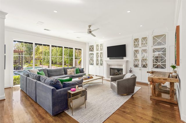 6614 Mercer Street, Houston, TX 77005