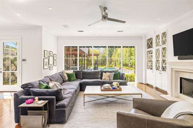 6614 Mercer Street, Houston, TX 77005