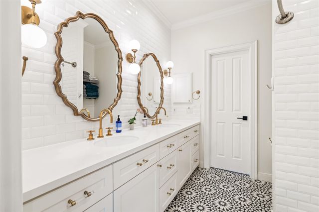 6614 Mercer Street, Houston, TX 77005