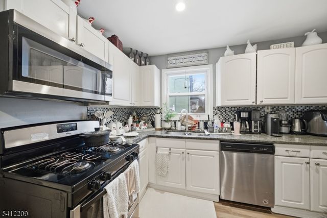 94 S 21St Ave, Manville Boro, NJ 08835