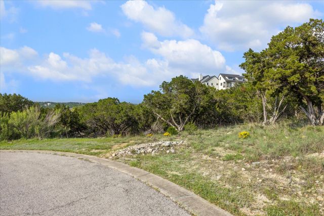 200 Westwater CT, Lago Vista, TX 78645
