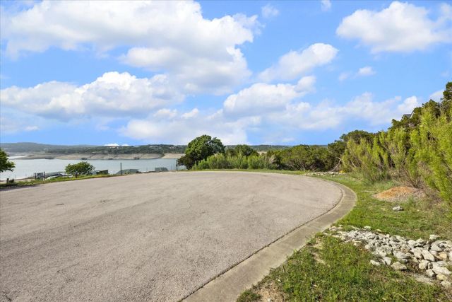 200 Westwater CT, Lago Vista, TX 78645