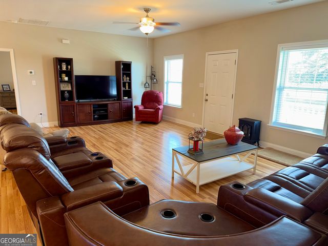 1697 Middleton Church Road, Elberton, GA 30635