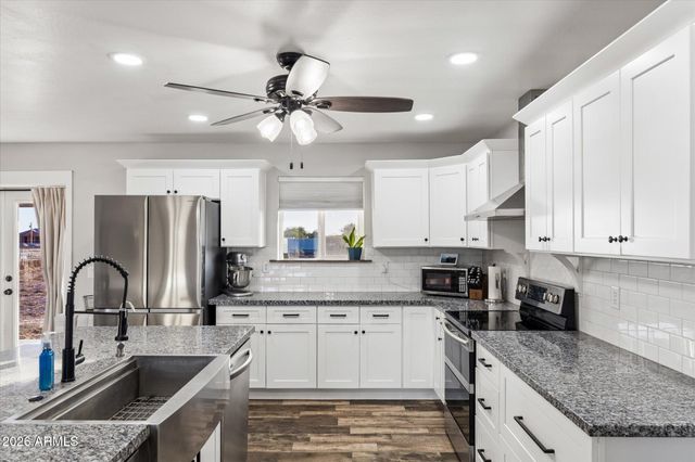 5146 N FLORES Lane, Casa Grande, AZ 85194