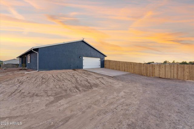 5146 N FLORES Lane, Casa Grande, AZ 85194