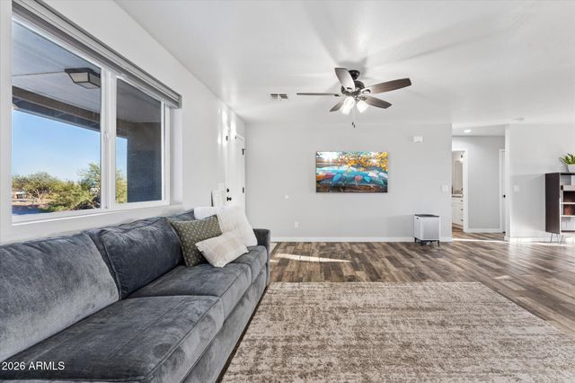 5146 N FLORES Lane, Casa Grande, AZ 85194