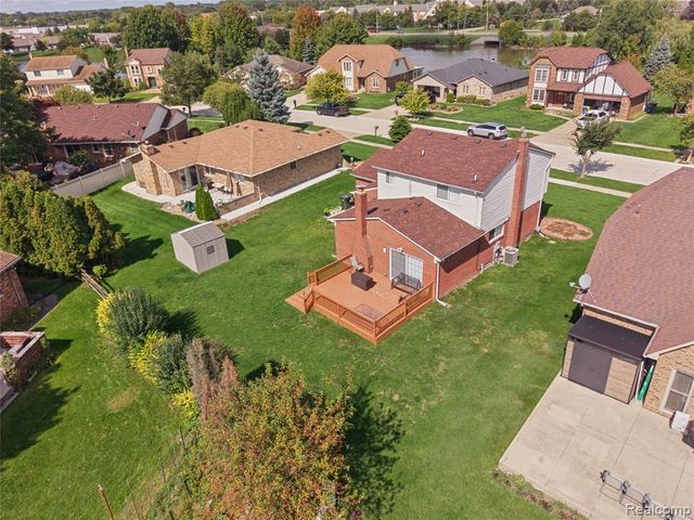 2870 Marlbank Drive, Sterling Heights, MI 48310