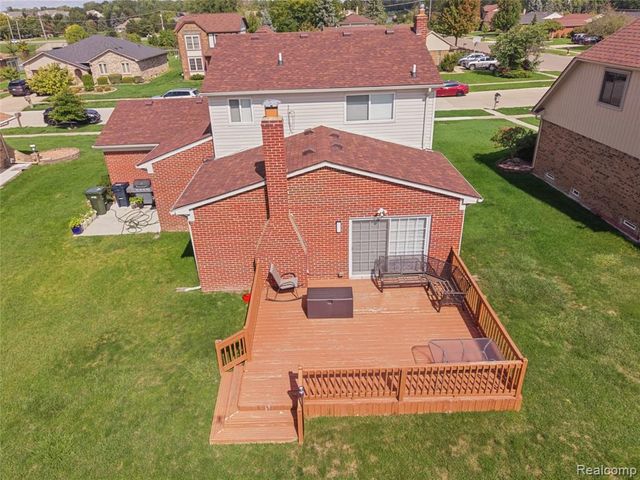 2870 Marlbank Drive, Sterling Heights, MI 48310