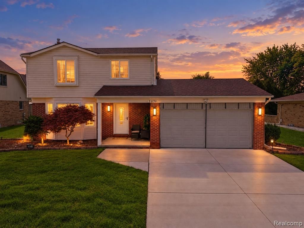 2870 Marlbank Drive, Sterling Heights, MI 48310
