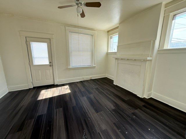 511 Main St, E Pittsburgh, PA 15112