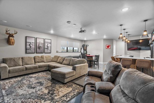 212508 STURM ROAD, Stratford, WI 54484