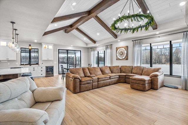 212508 STURM ROAD, Stratford, WI 54484