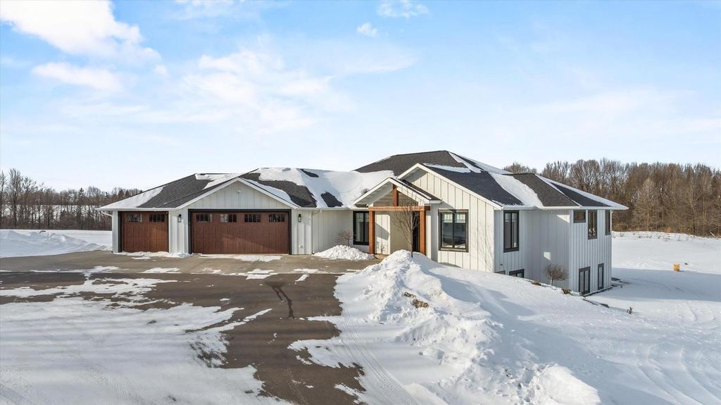 212508 STURM ROAD, Stratford, WI 54484