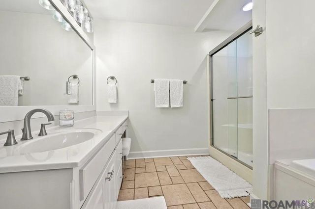 4759 Sweetbriar St, Baton Rouge, LA 70808
