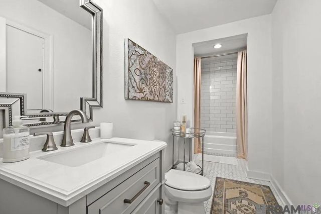 4759 Sweetbriar St, Baton Rouge, LA 70808