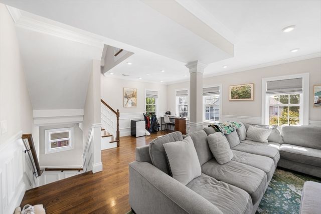 36-38 Fenwick 38, Somerville, MA 02145