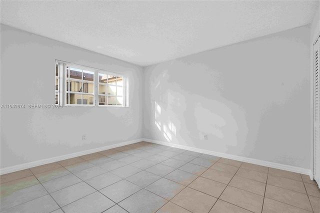 8600 SW 109th Ave 4-101, Miami, FL 33173