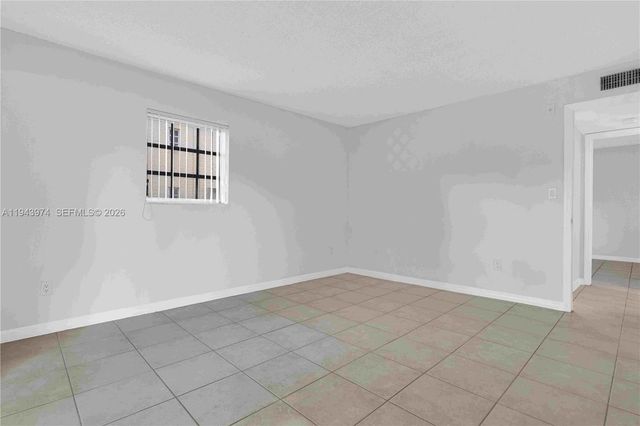 8600 SW 109th Ave 4-101, Miami, FL 33173