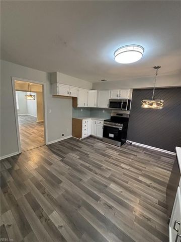 988 Kela CRES, Virginia Beach, VA 23451