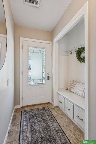 4905 S 95th Circle, Omaha, NE 68127