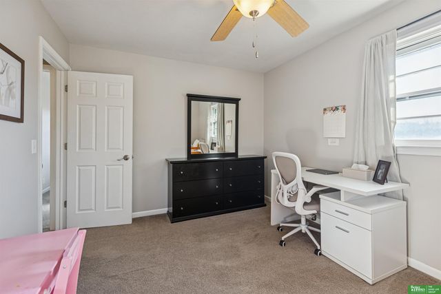 4905 S 95th Circle, Omaha, NE 68127