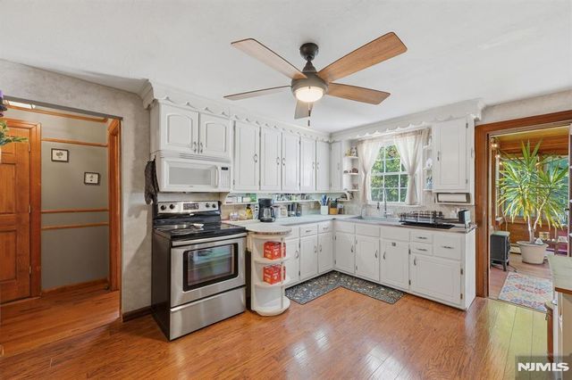 14 Birchwood Pass, West Milford, NJ 07480